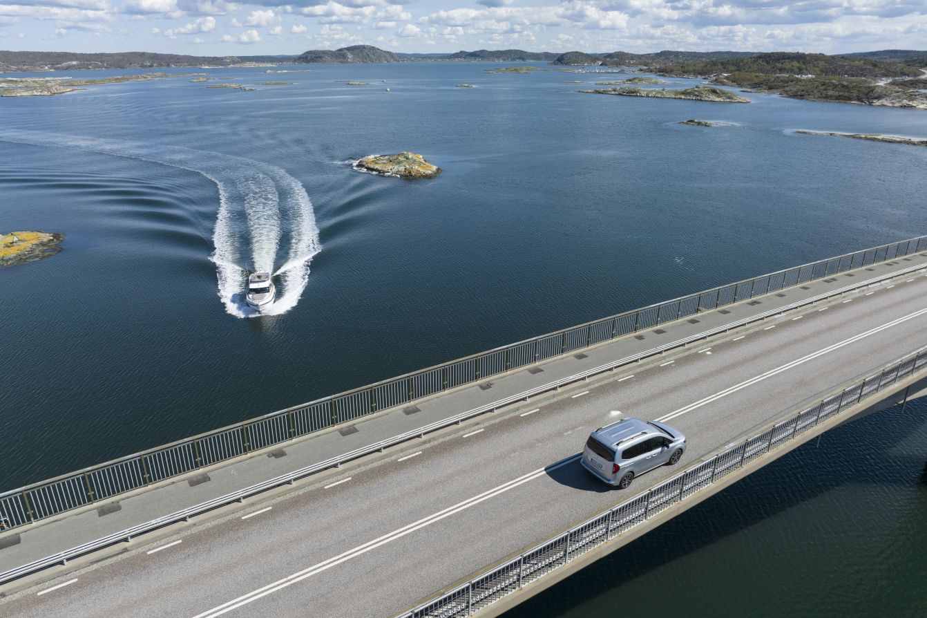 Mercedes Benz Eqt photo 40