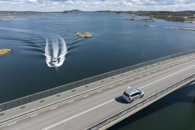 Mercedes Benz Eqt photo 40