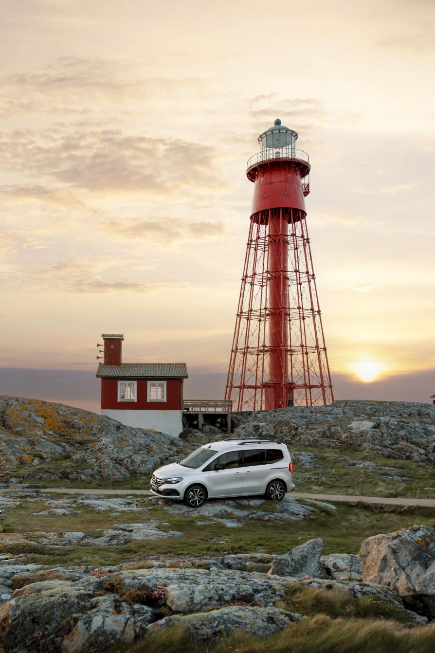 Mercedes Benz Eqt photo 59