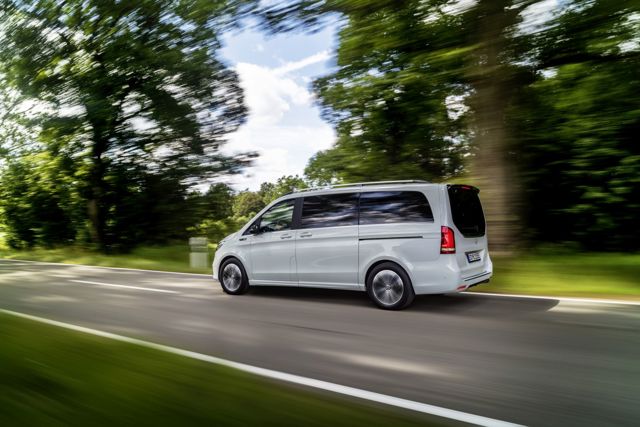 Mercedes Benz Eqv photo 7