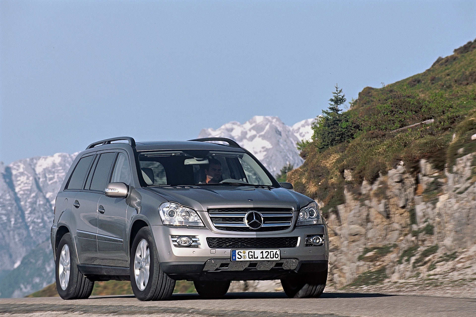 Mercedes Benz Gl-Klasse photo 17