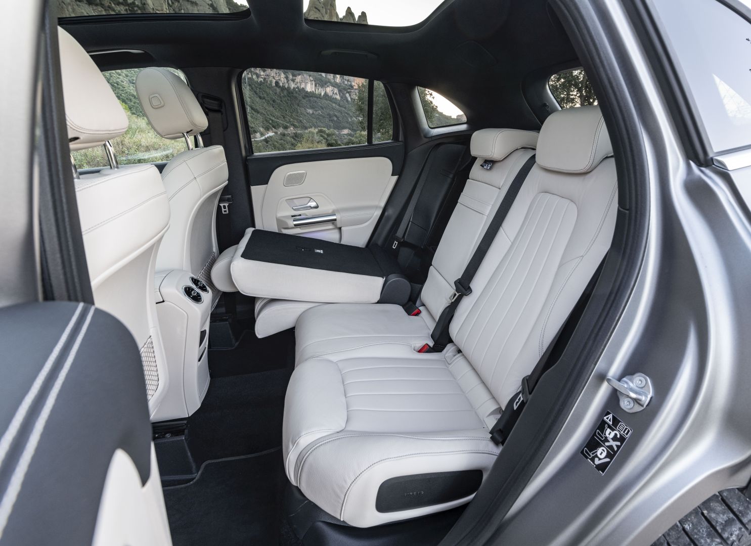 Mercedes Benz Gla photo 113