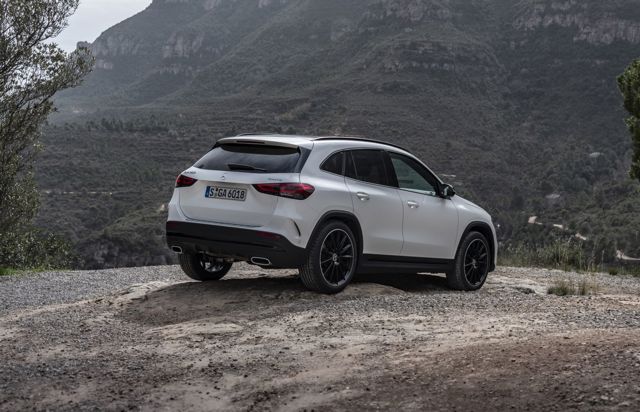 Mercedes Benz Gla foto 52
