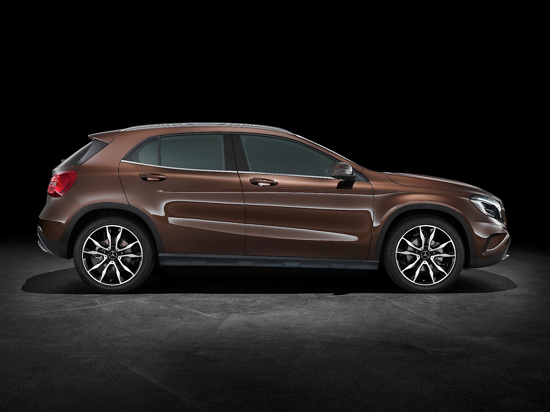 Mercedes Benz Gla photo 2
