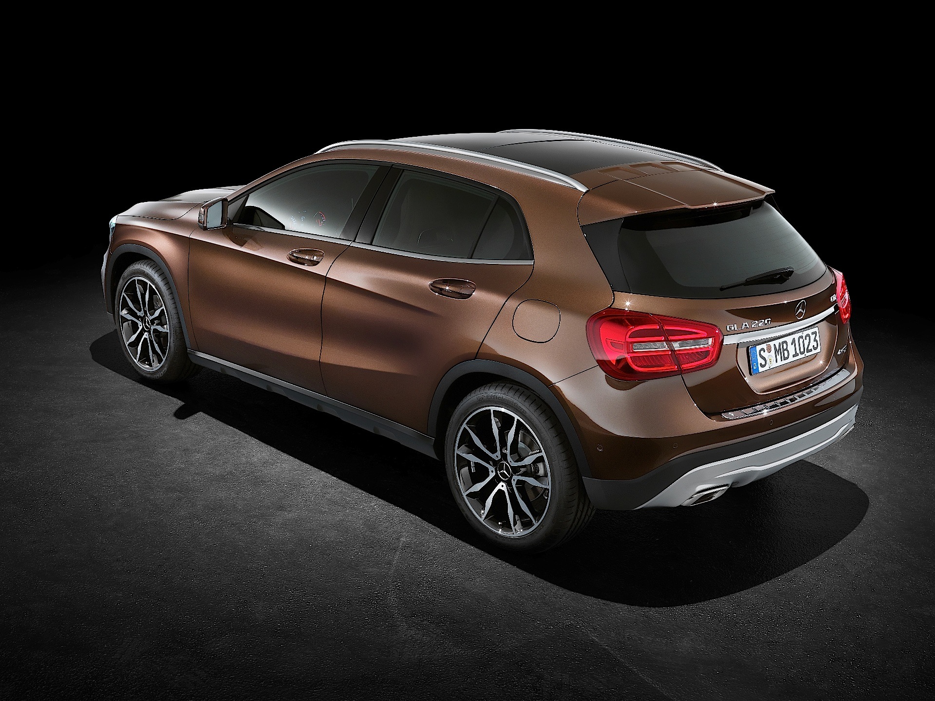 Mercedes Benz Gla photo 5