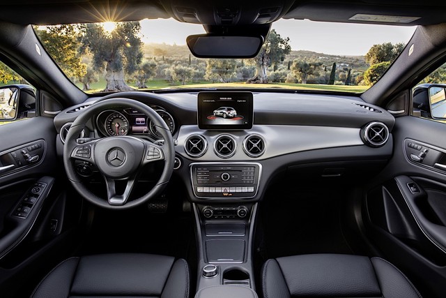 Mercedes Benz Gla photo 33