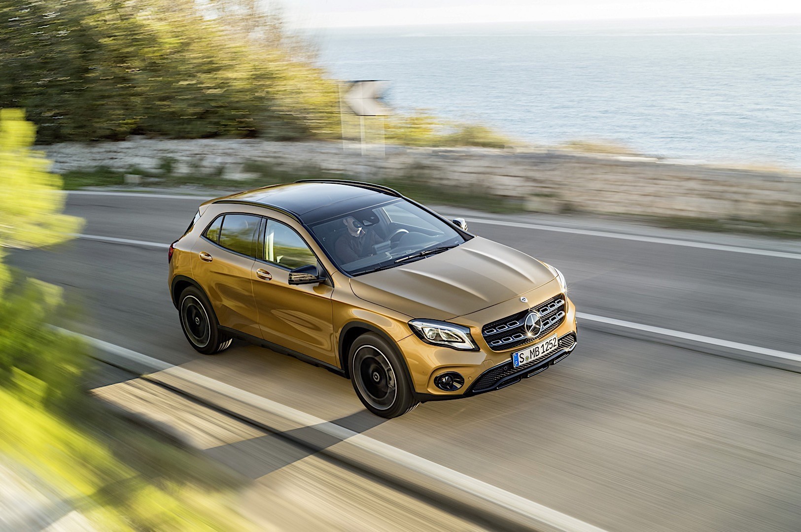 Mercedes Benz Gla photo 6