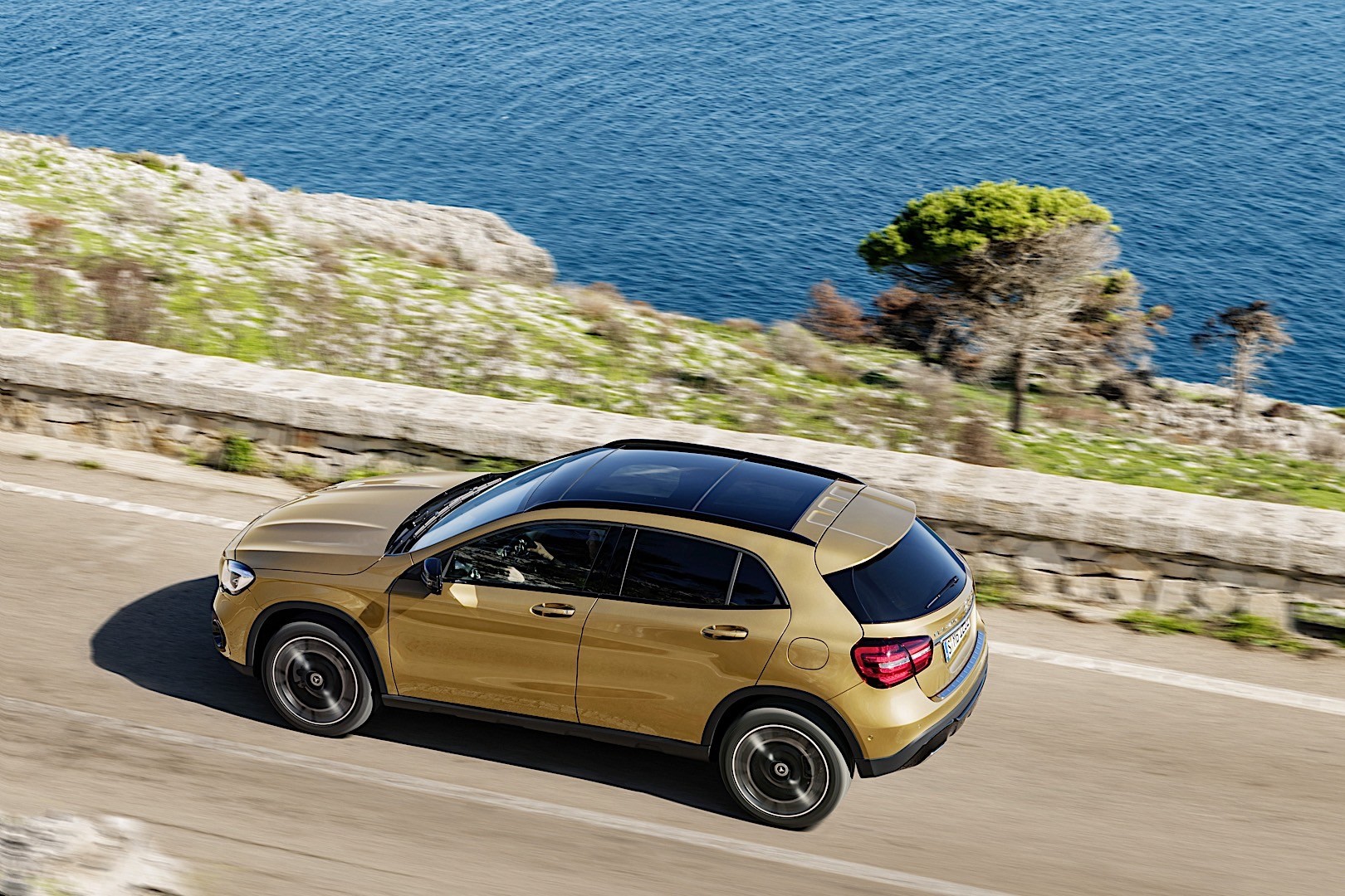 Mercedes Benz Gla photo 8