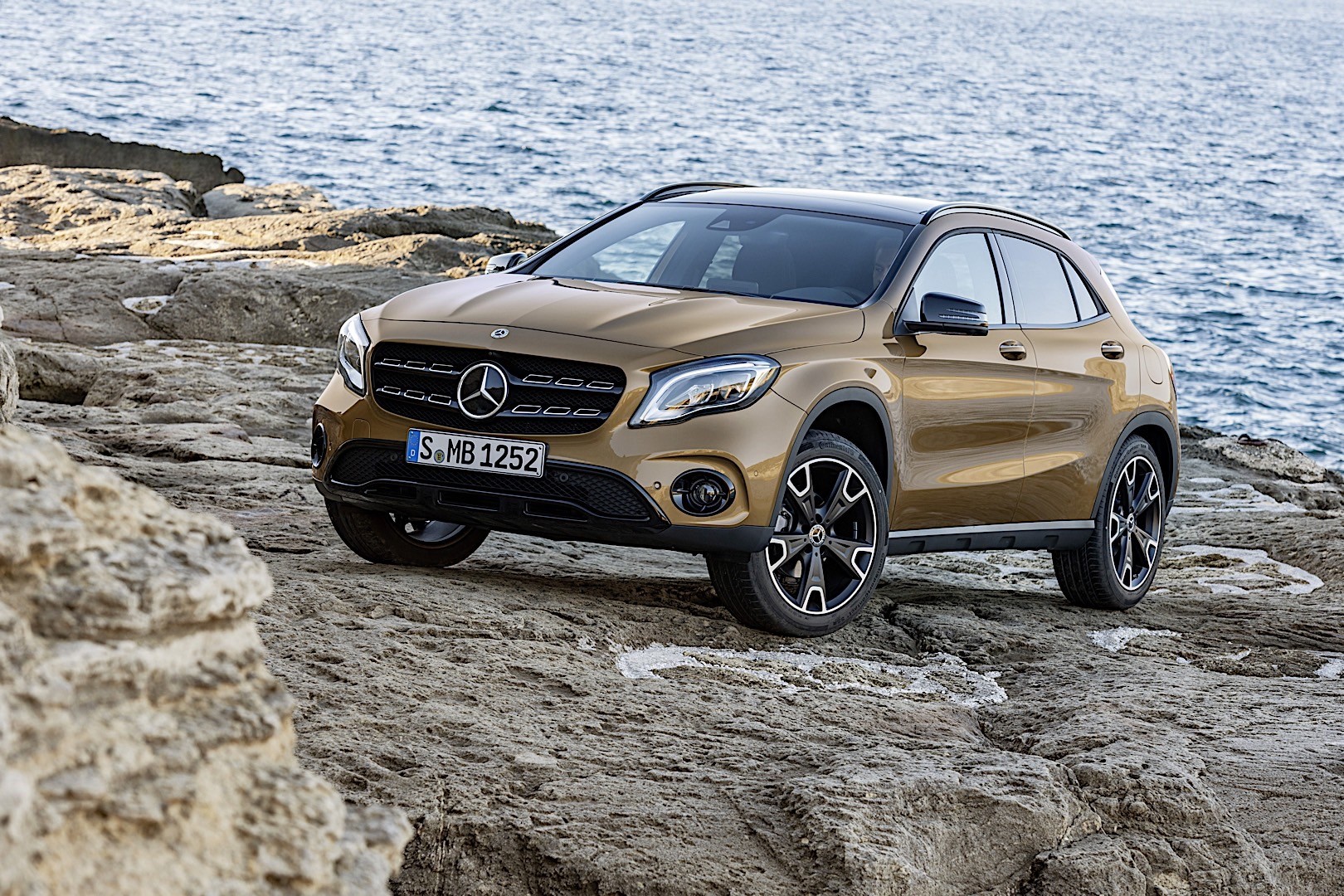Mercedes Benz Gla photo 21