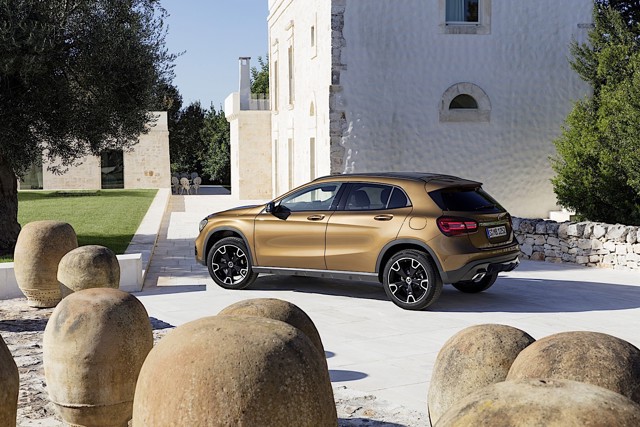 Mercedes Benz Gla photo 25