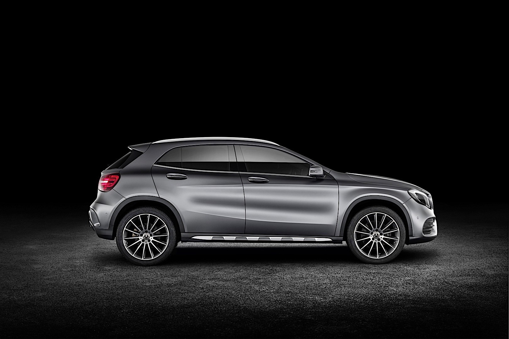 Mercedes Benz Gla photo 29