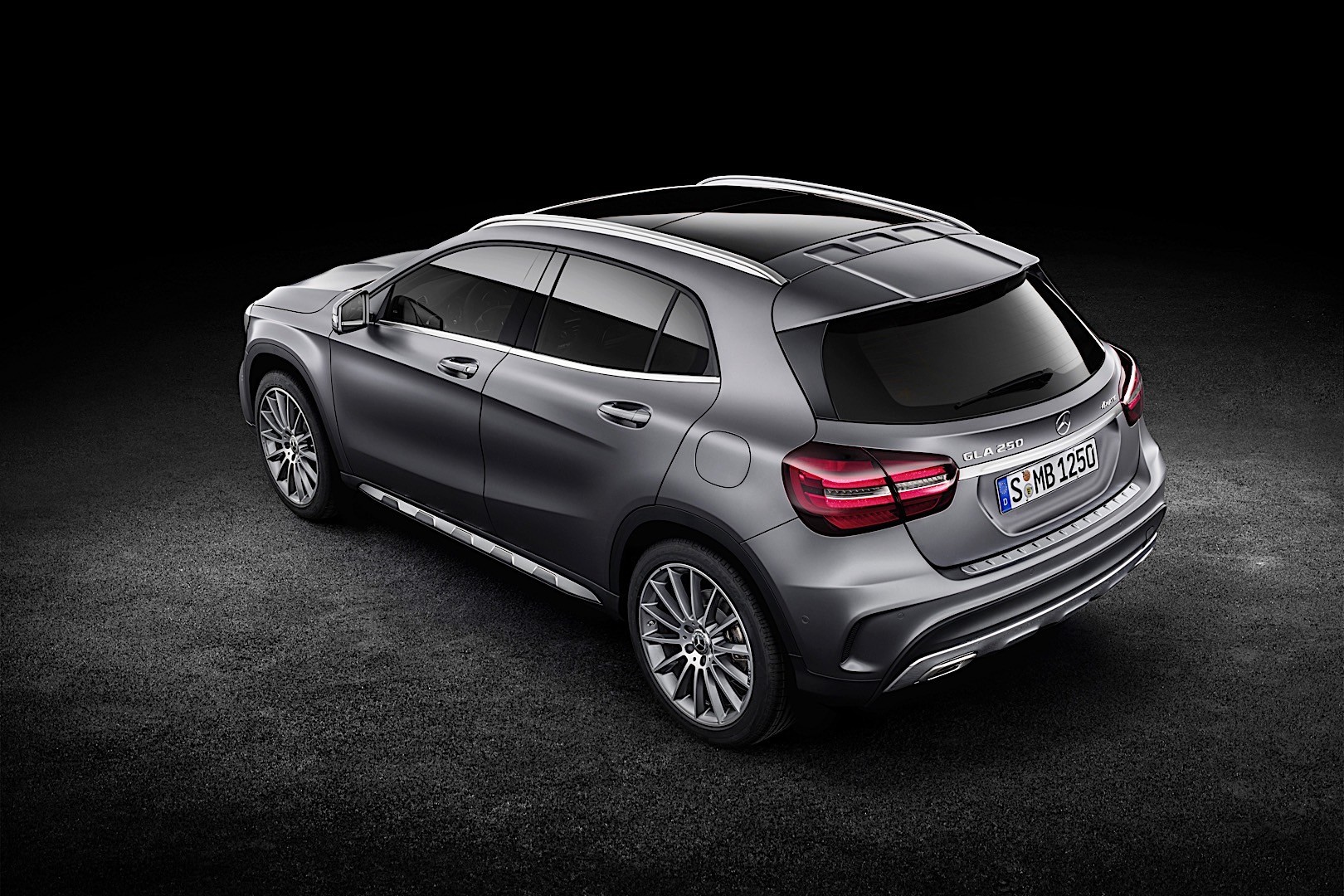 Mercedes Benz Gla photo 31