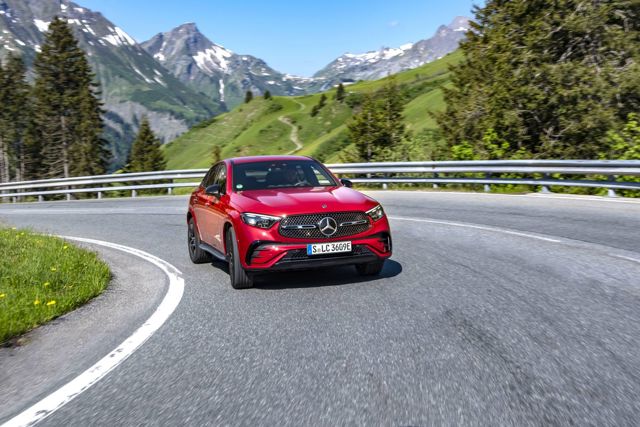 Mercedes Benz Glc Class Coupe photo 99