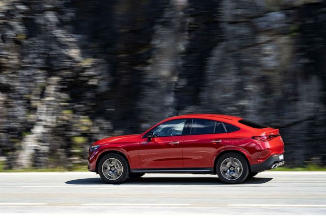 Mercedes Benz Glc Class Coupe photo 105