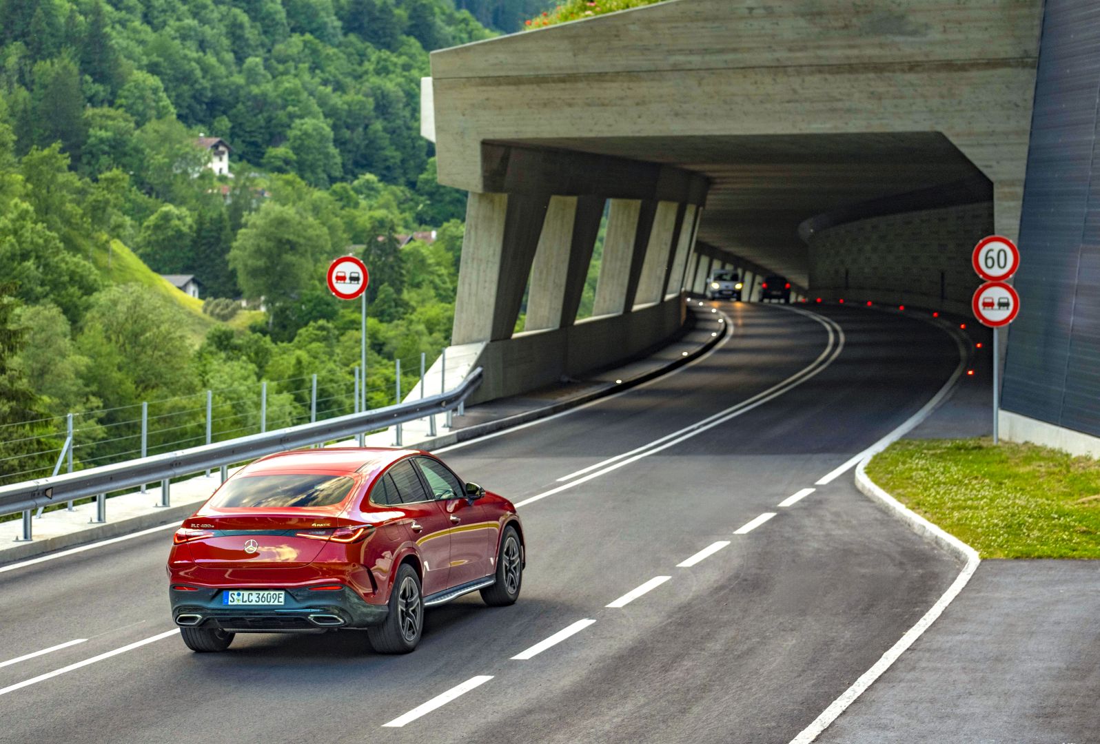 Mercedes Benz Glc Class Coupe photo 128