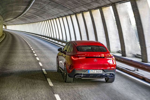 Mercedes Benz Glc Class Coupe photo 135