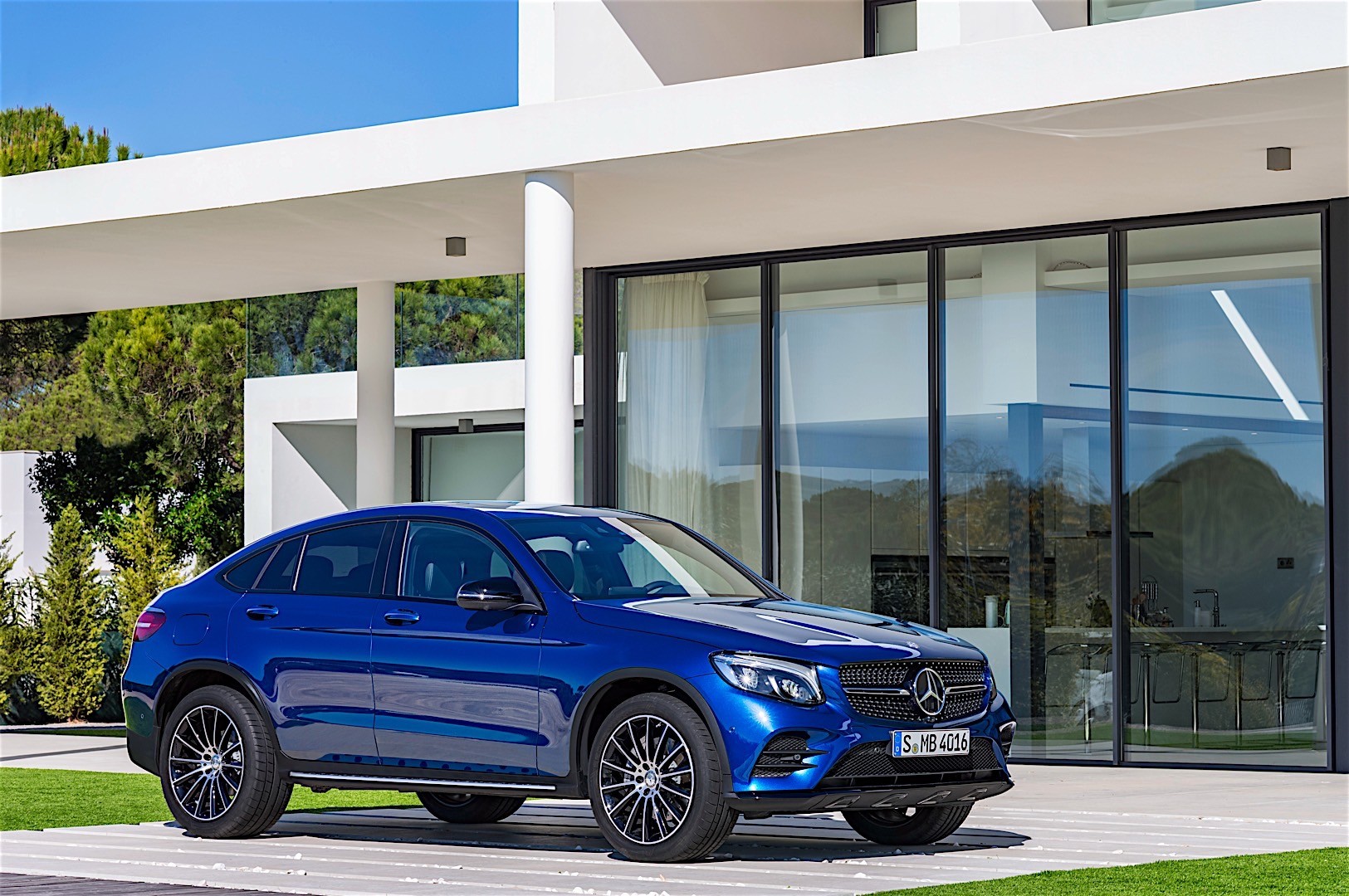 Mercedes Benz Glc Class Coupe photo 19