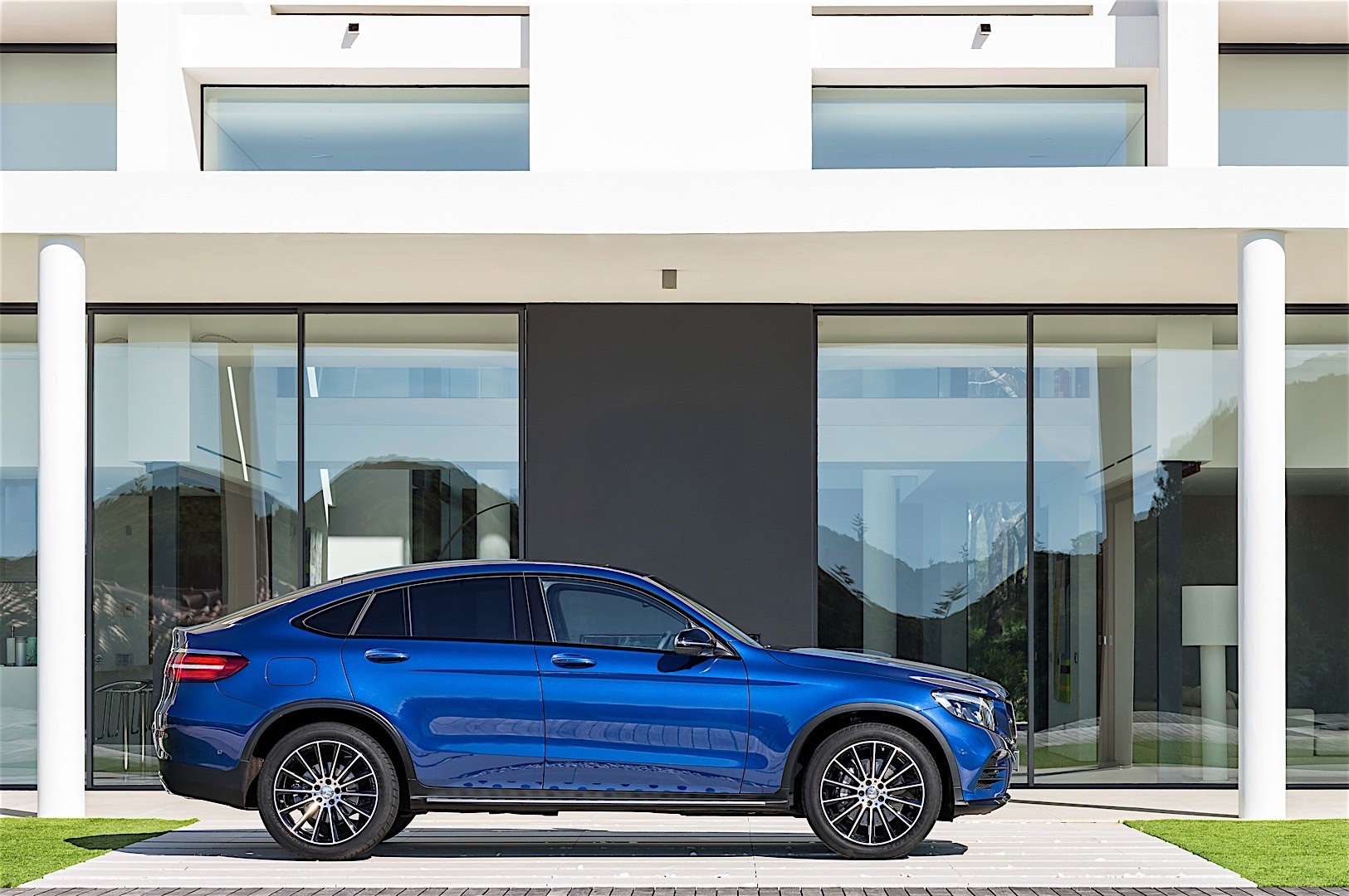 Mercedes Benz Glc Class Coupe photo 20