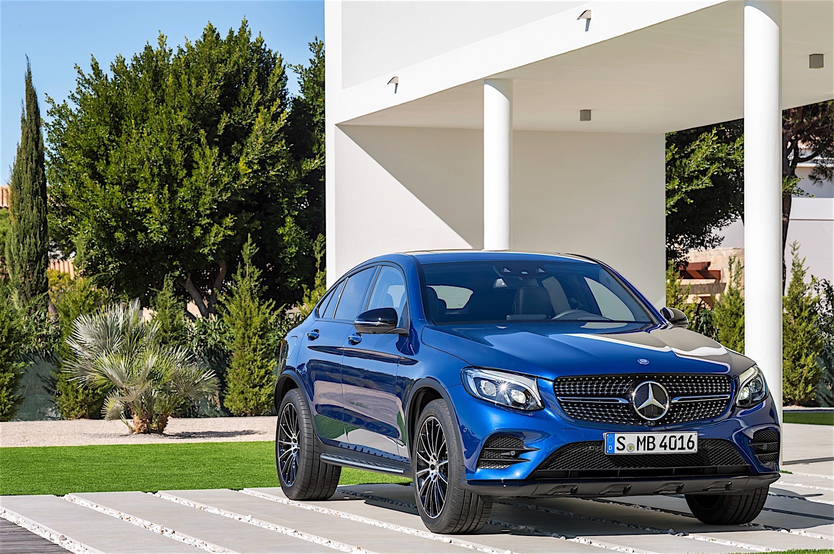 Mercedes Benz Glc Class Coupe photo 23