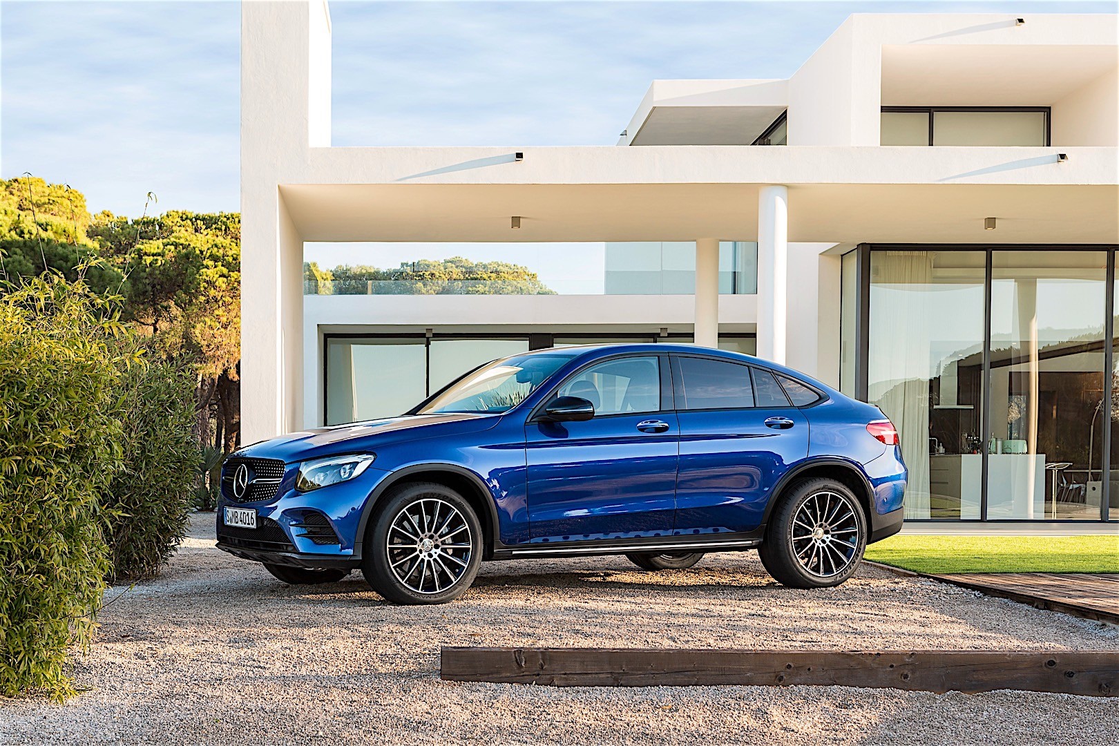 Mercedes Benz Glc Class Coupe photo 2