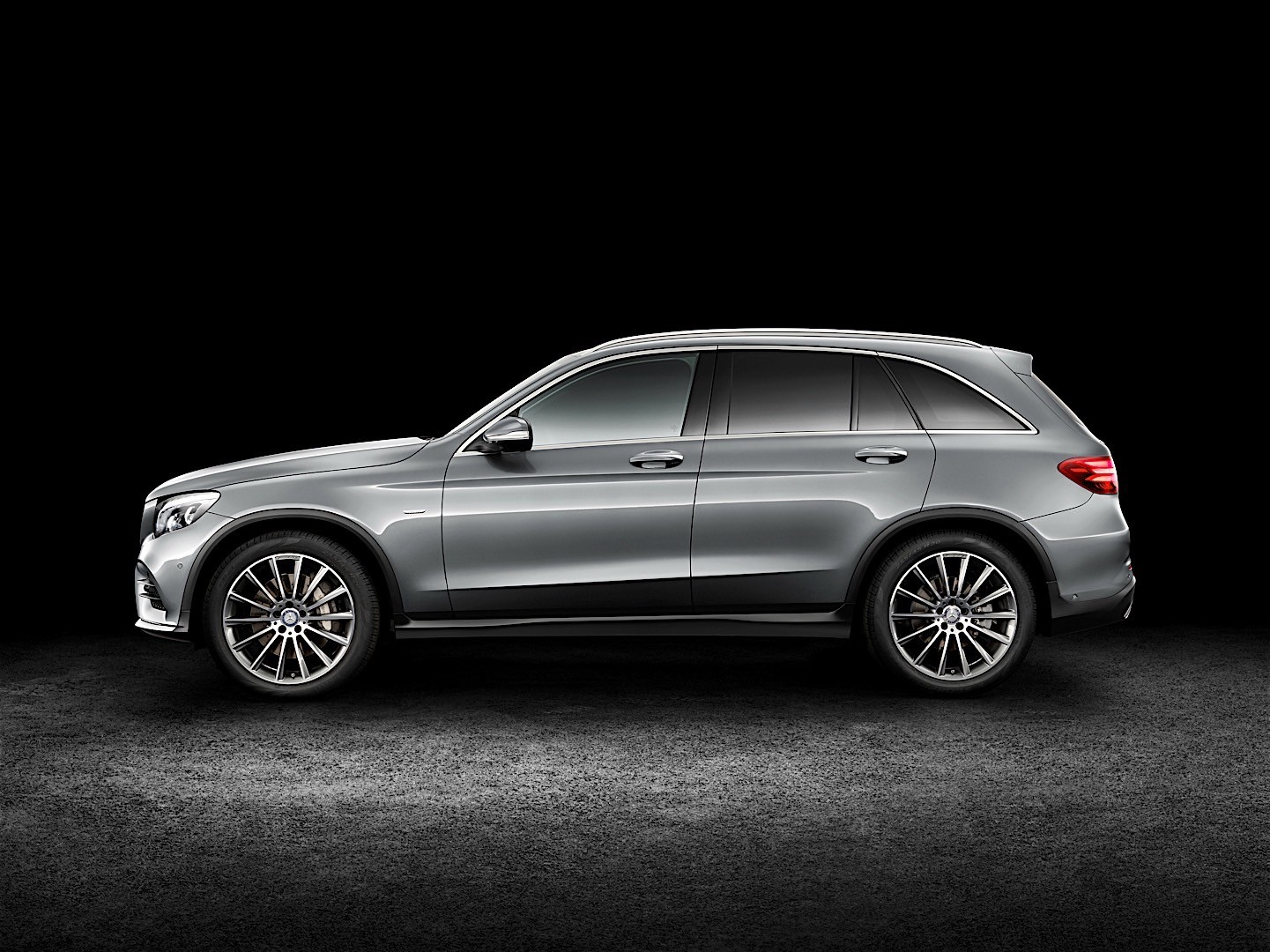 Mercedes Benz Glc Class photo 82