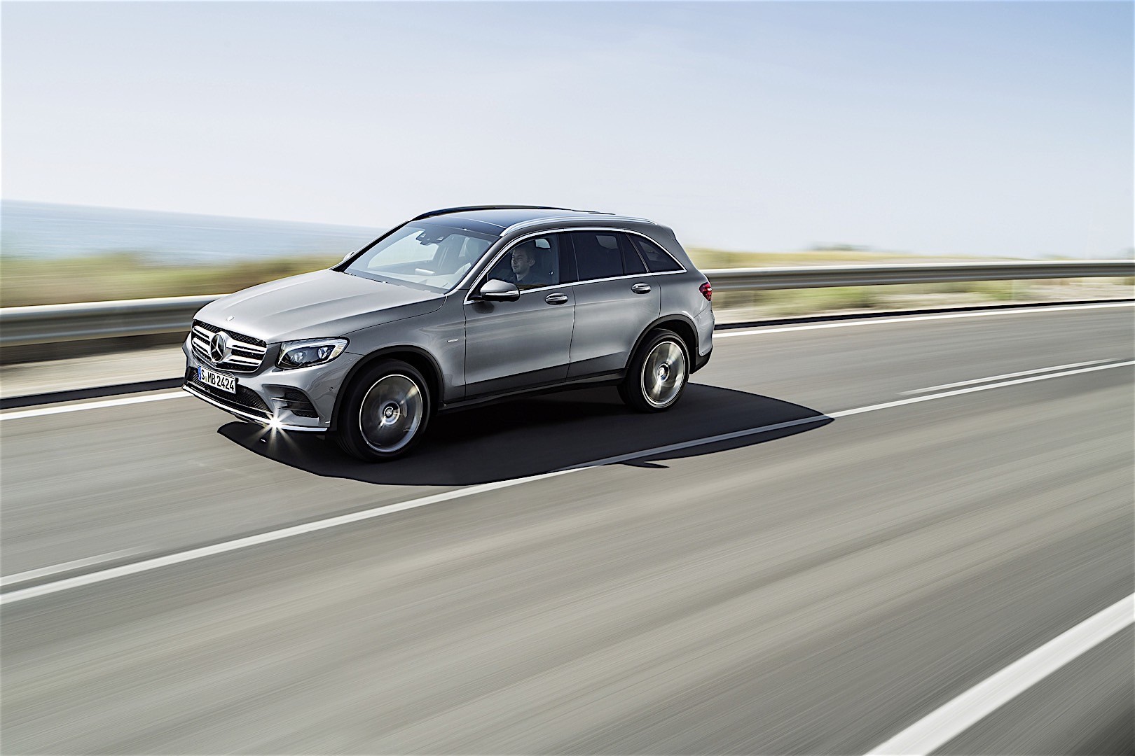 Mercedes Benz Glc Class photo 98