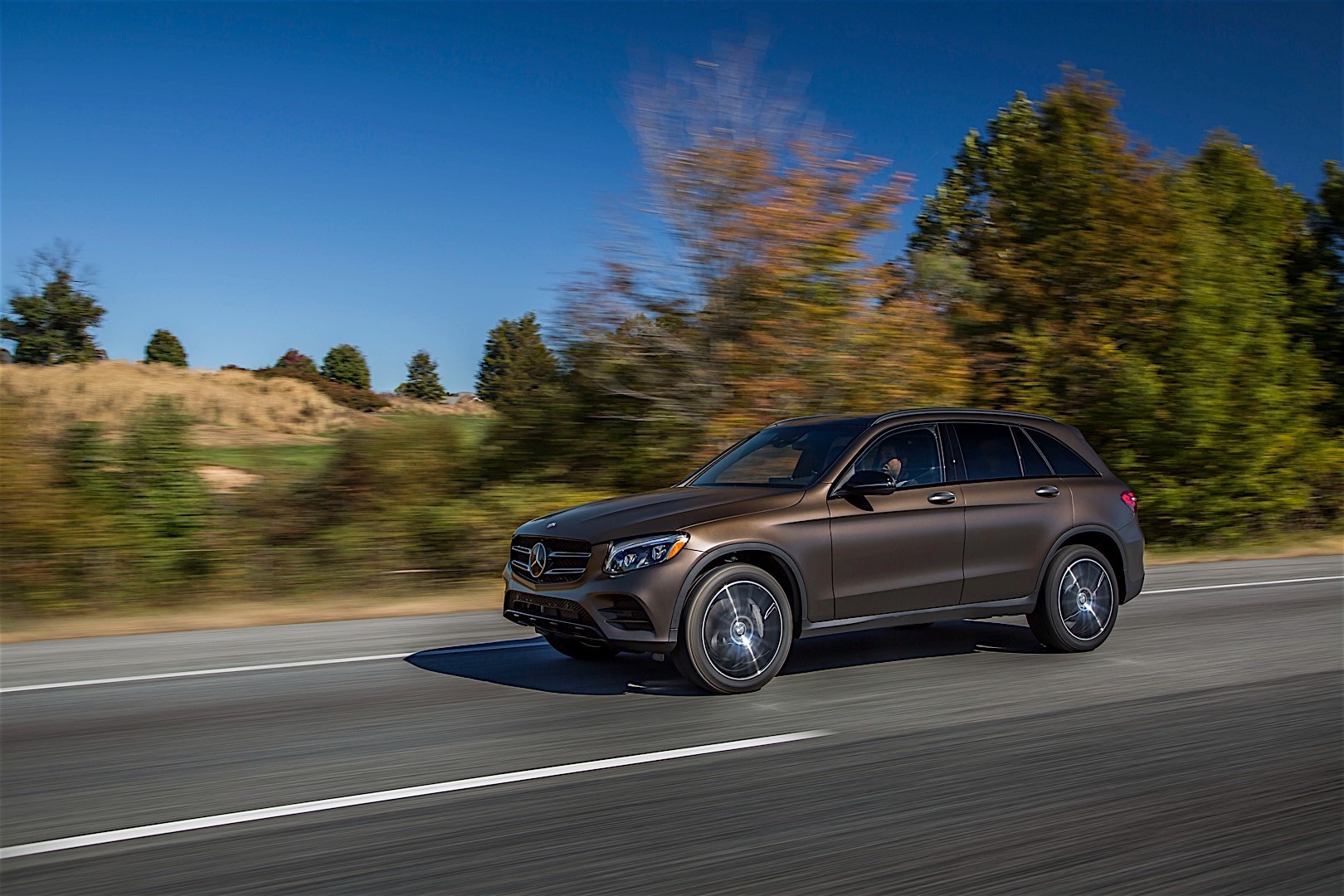 Mercedes Benz Glc Class photo 5