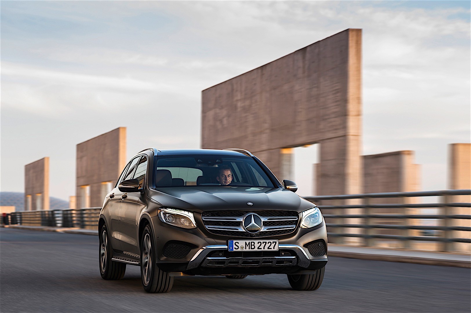 Mercedes Benz Glc Class photo 7