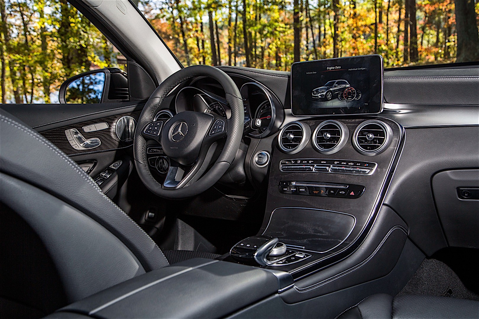 Mercedes Benz Glc Class photo 104