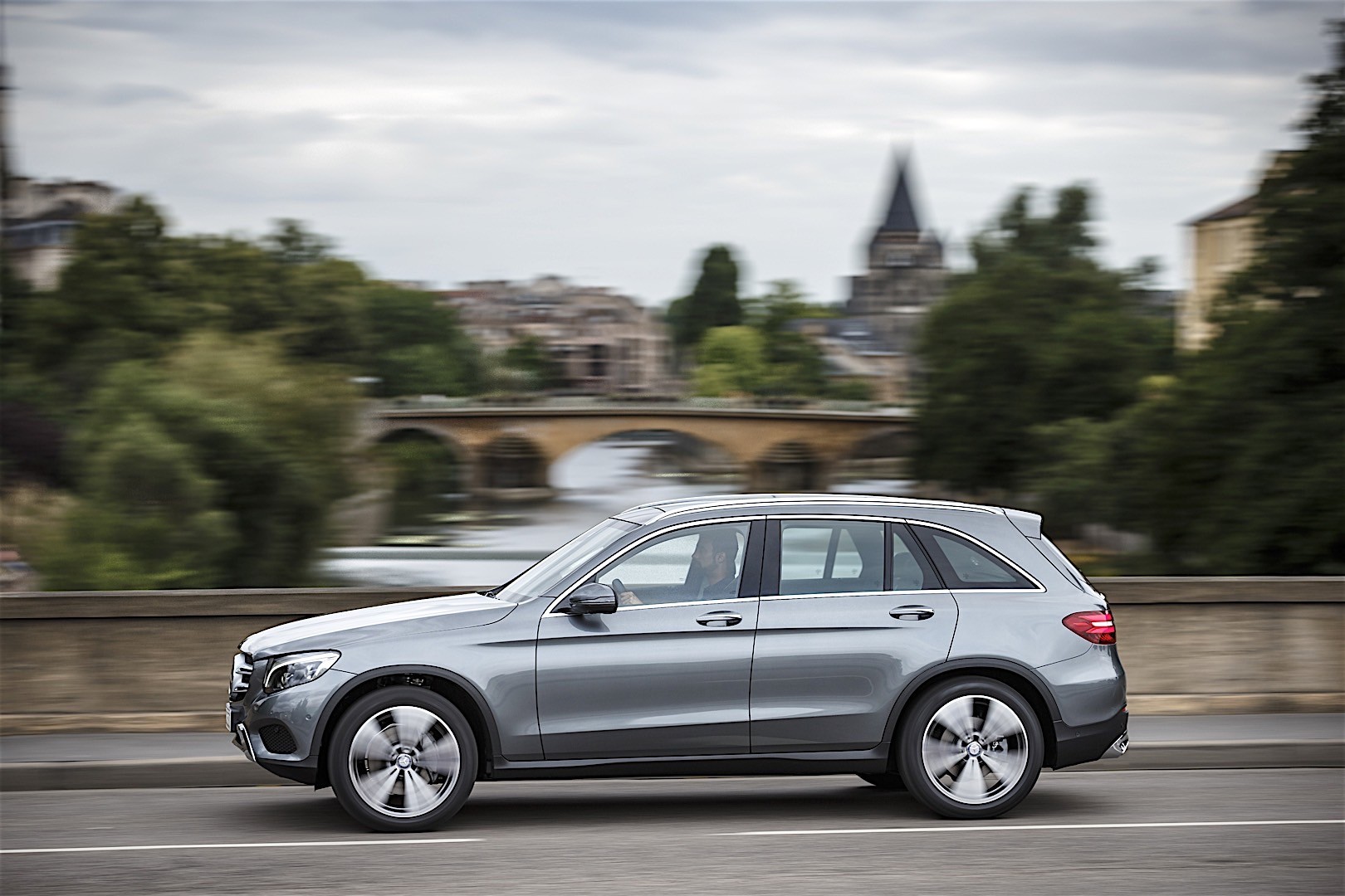 Mercedes Benz Glc Class photo 26