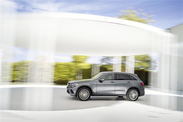 Mercedes Benz Glc Class photo 32