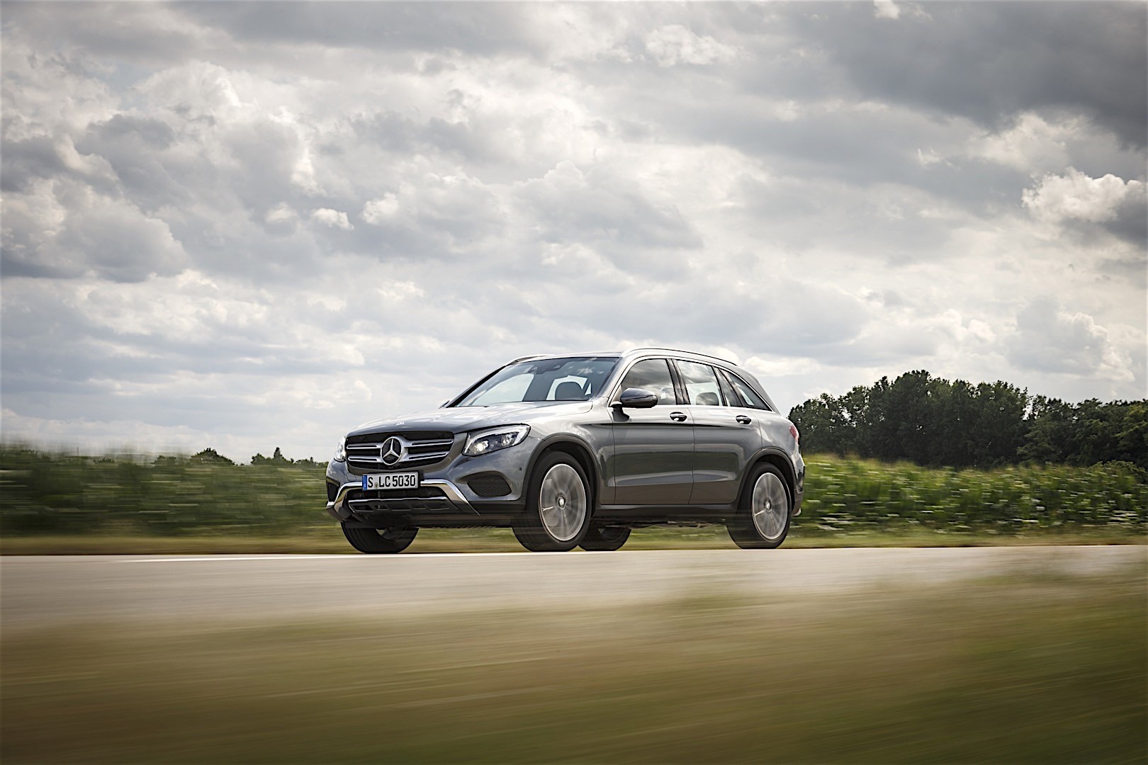 Mercedes Benz Glc Class photo 39