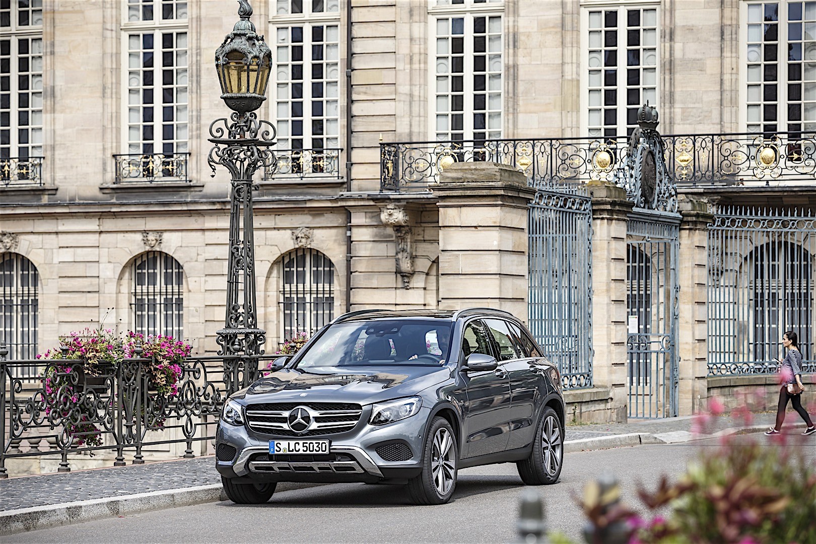 Mercedes Benz Glc Class photo 46