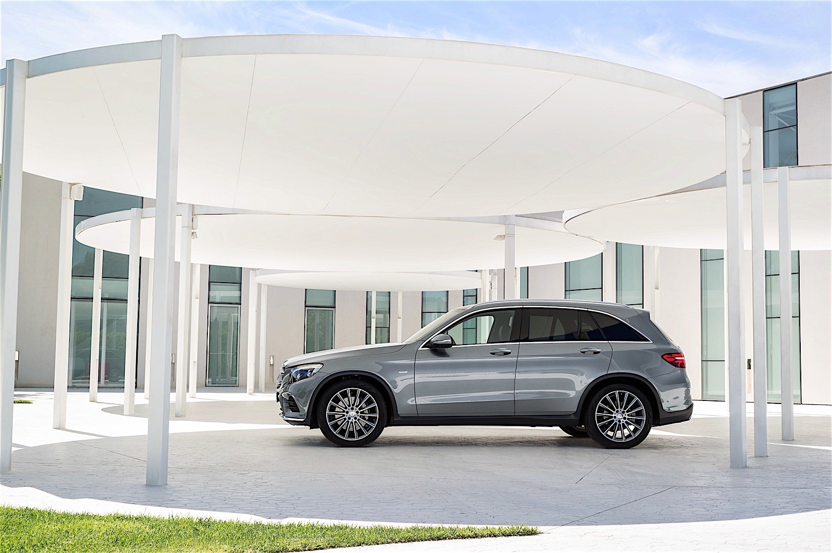 Mercedes Benz Glc Class photo 52