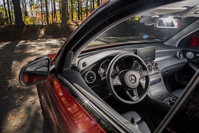 Mercedes Benz Glc Class photo 109