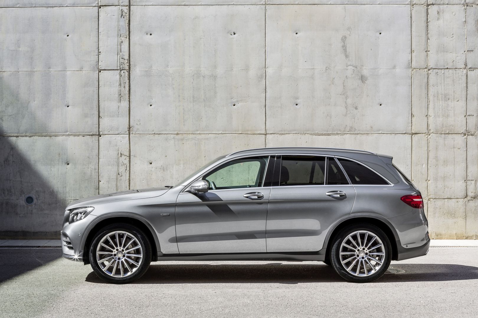 Mercedes Benz Glc Class photo 44