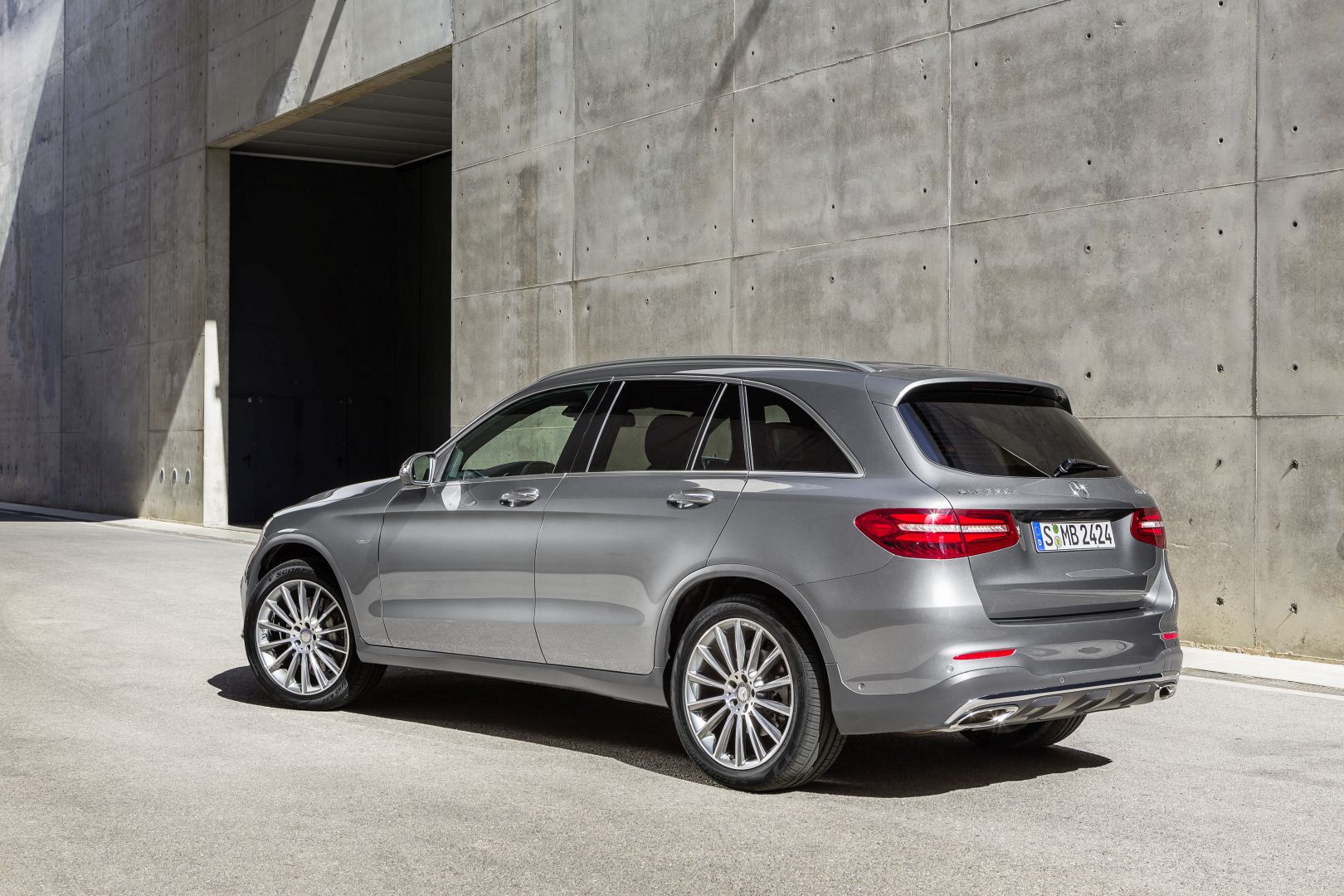 Mercedes Benz Glc Class photo 45