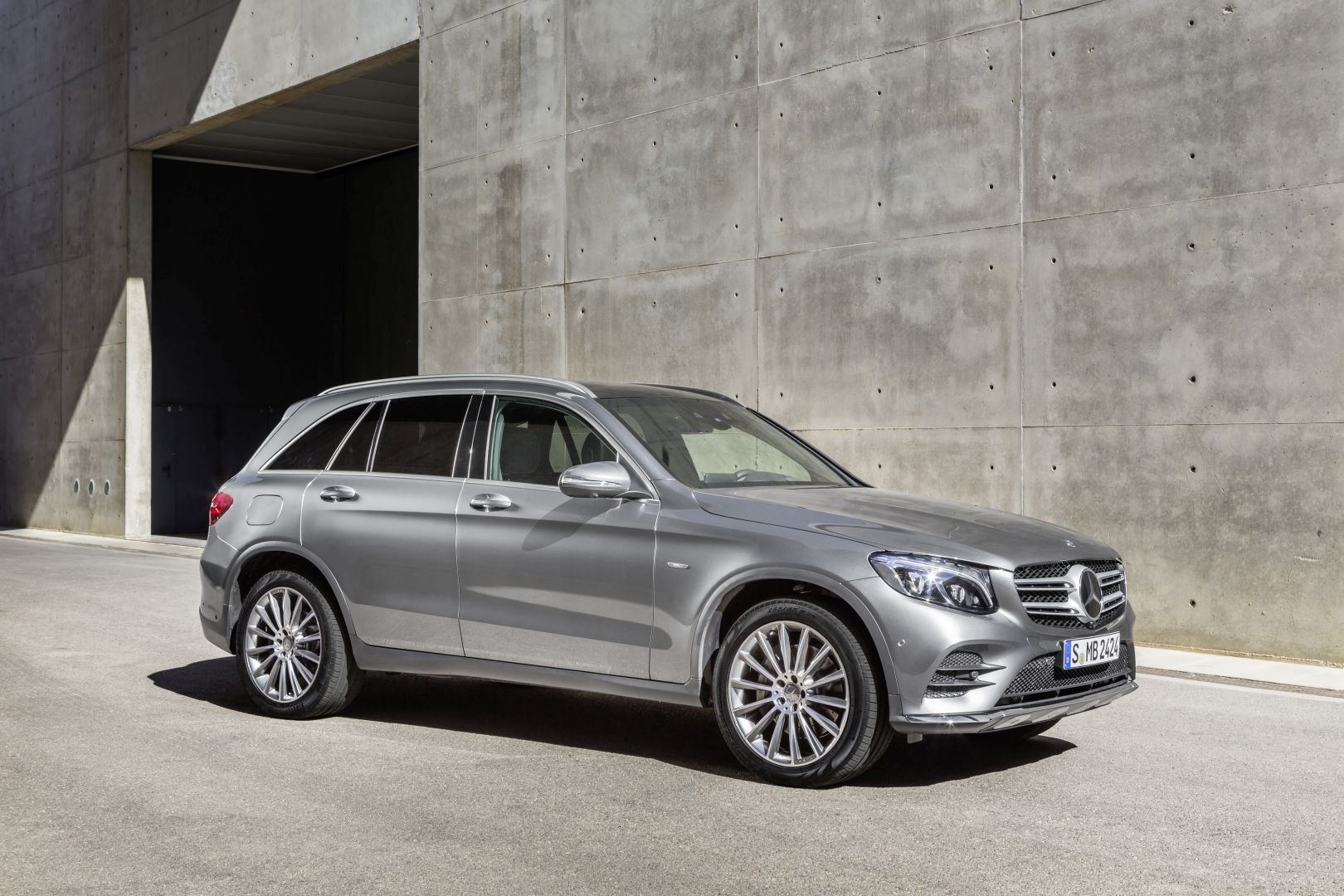 Mercedes Benz Glc Class photo 46
