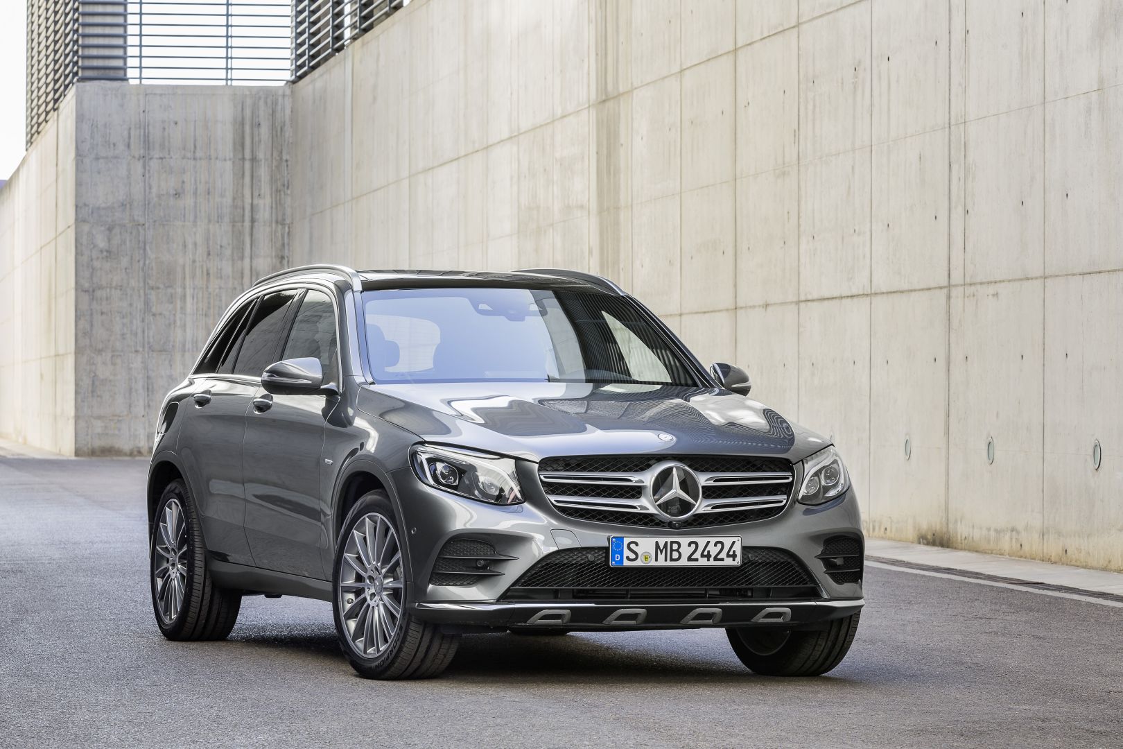 Mercedes Benz Glc Class photo 49