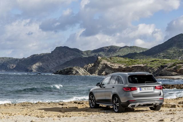 Mercedes Benz Glc Class photo 14
