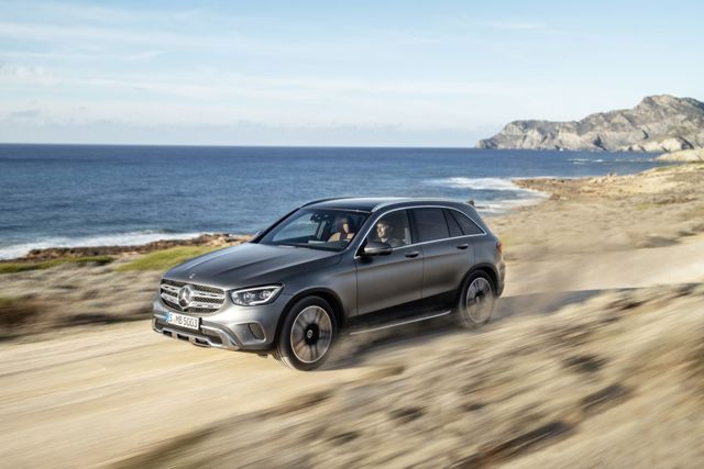 Mercedes Benz Glc Class photo 18