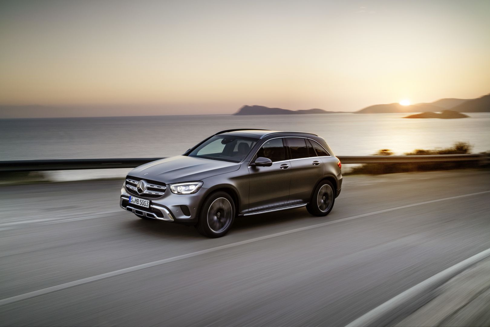 Mercedes Benz Glc Class photo 23
