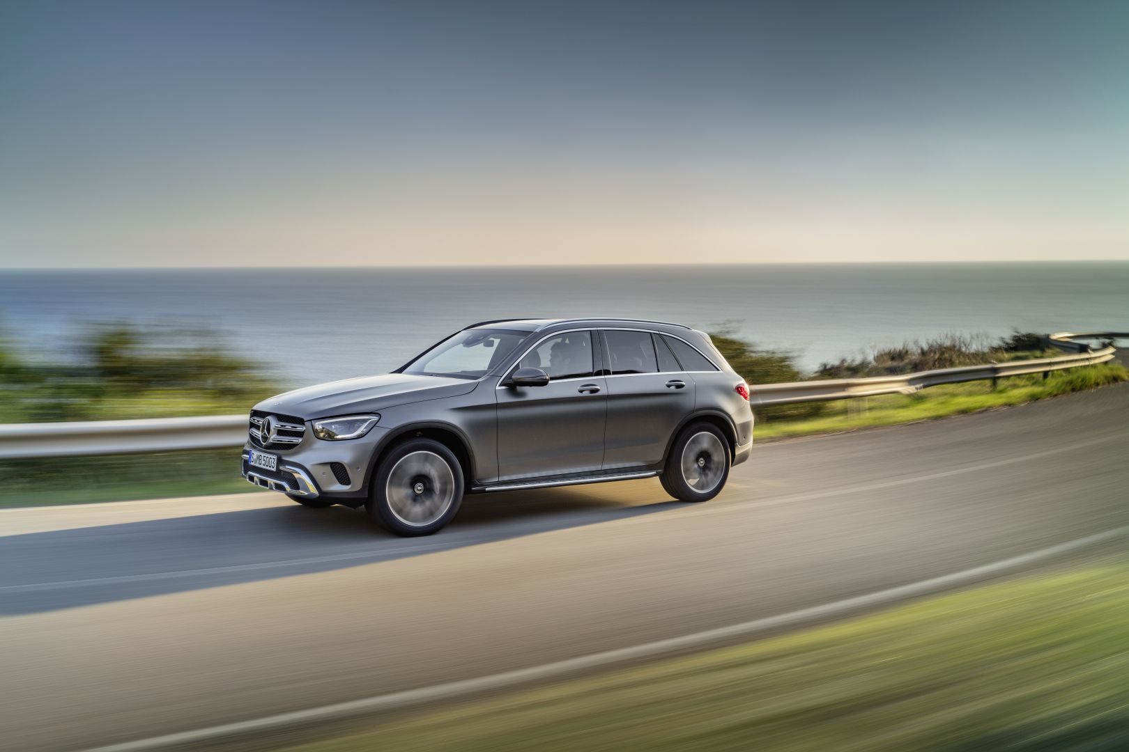 Mercedes Benz Glc Class photo 3