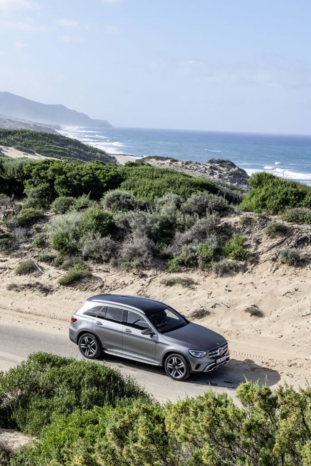 Mercedes Benz Glc Class photo 5
