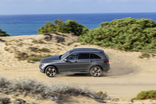 Mercedes Benz Glc Class photo 6