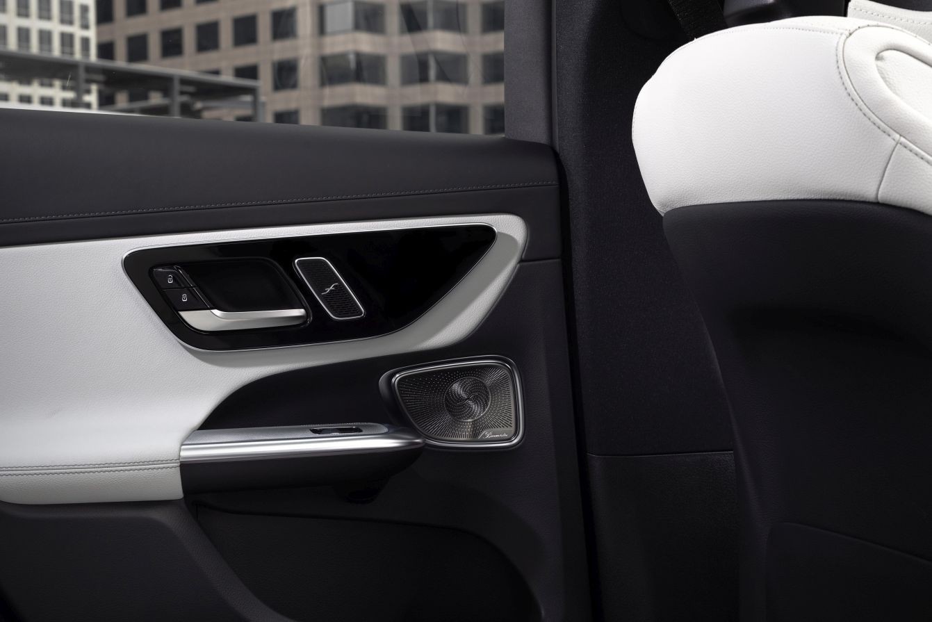 Mercedes Benz Glc Class photo 138