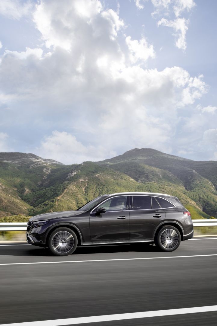 Mercedes Benz Glc Class photo 7