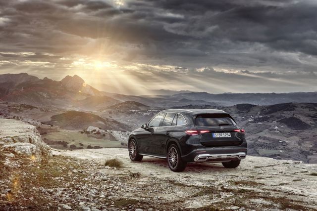 Mercedes Benz Glc Class photo 10