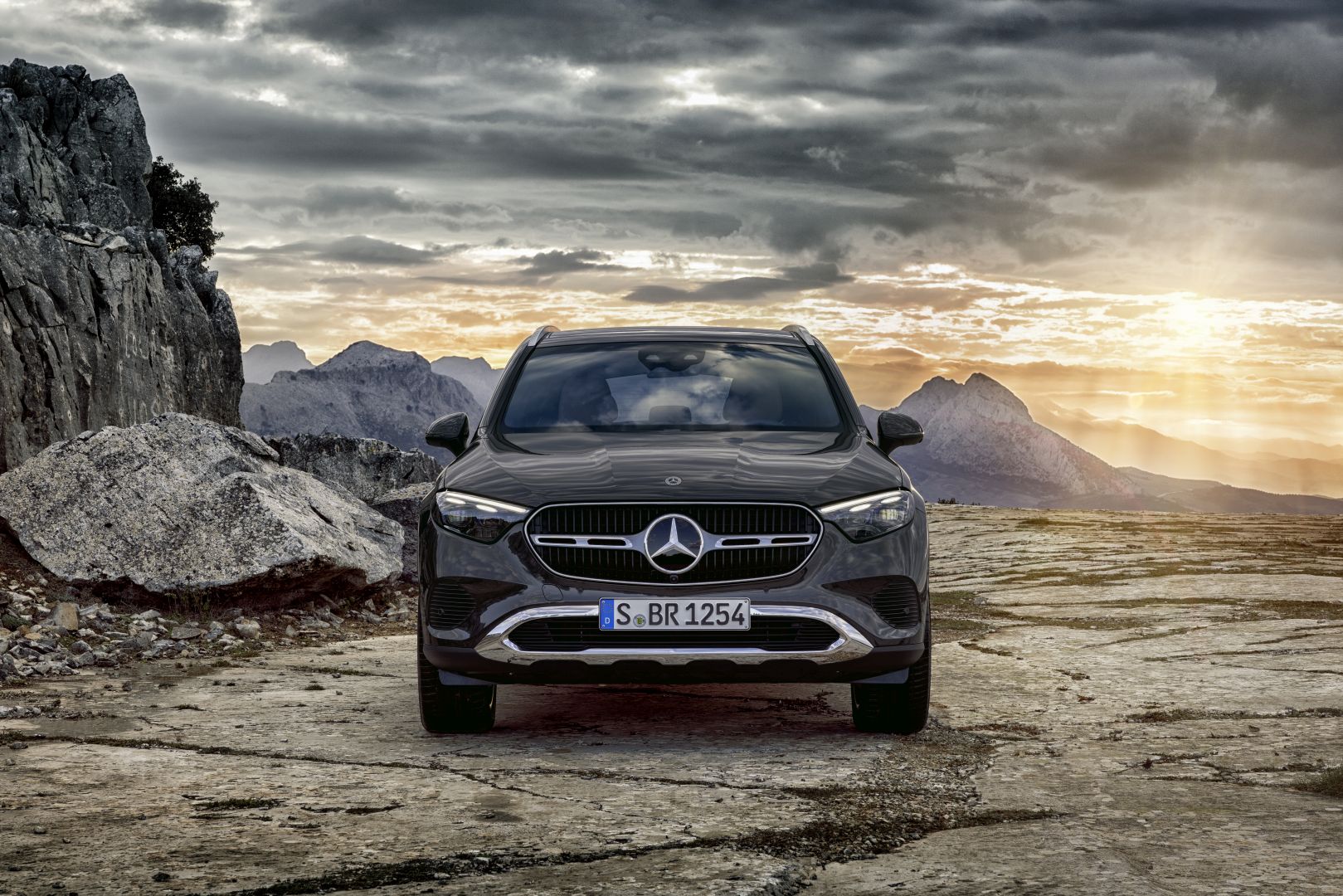 Mercedes Benz Glc Class photo 12