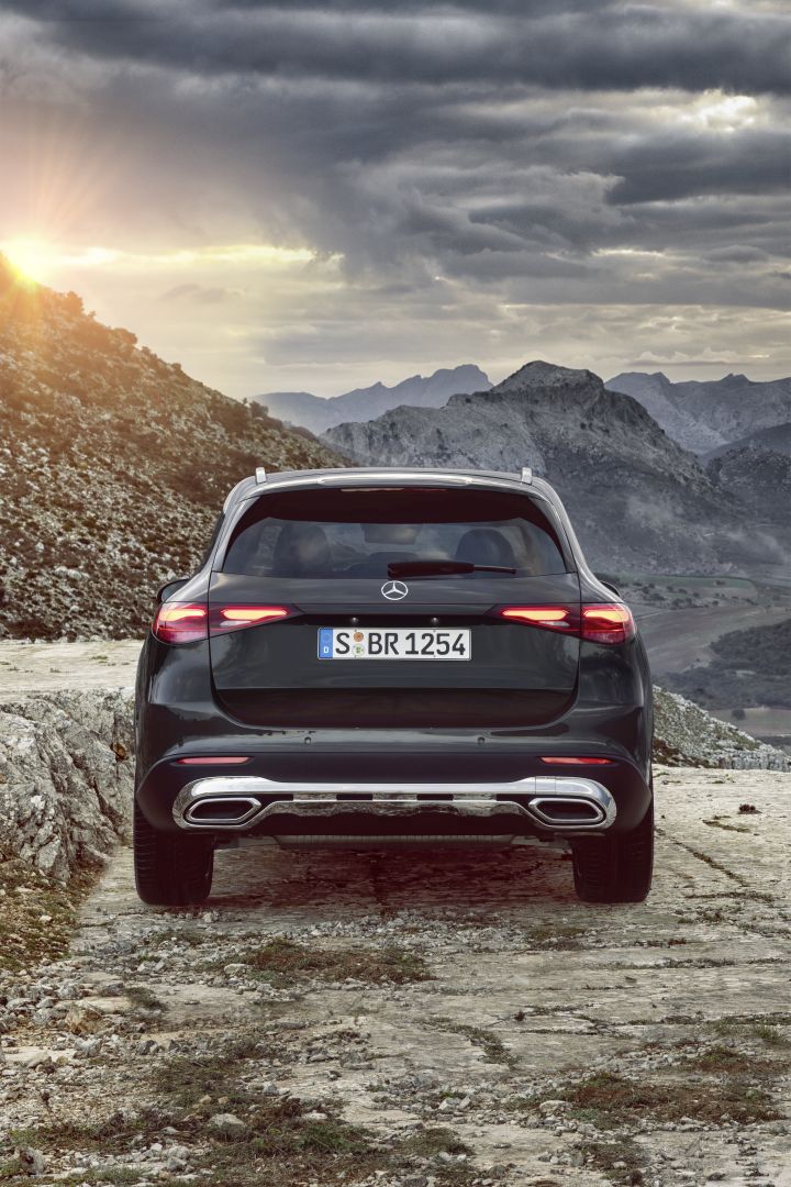 Mercedes Benz Glc Class photo 17